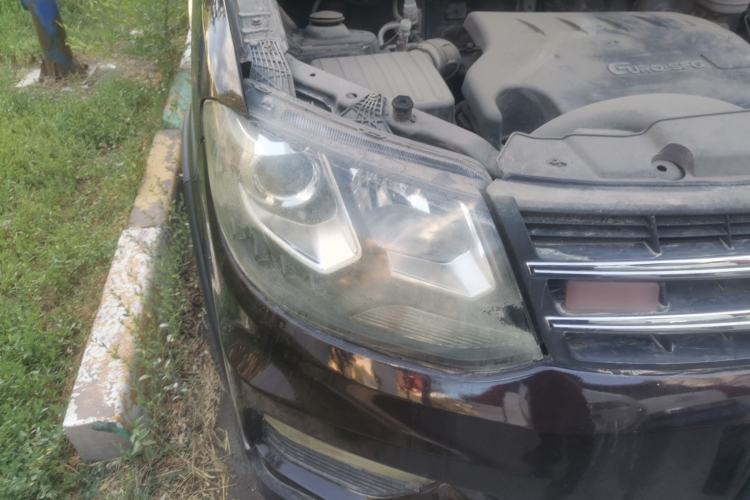 Used Dongfeng Fengon 370 2016 1.5L Manual Luxury Version SFG15-02 5 Seats Right Front Headlight