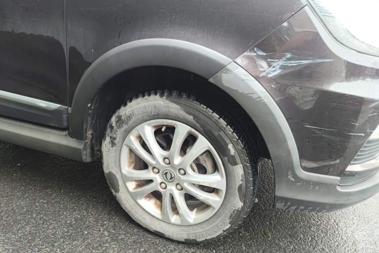 Used Dongfeng Fengon 370 2016 1.5L Manual Standard Edition SFG15-02 7 Seats Right Front Wheel Hub