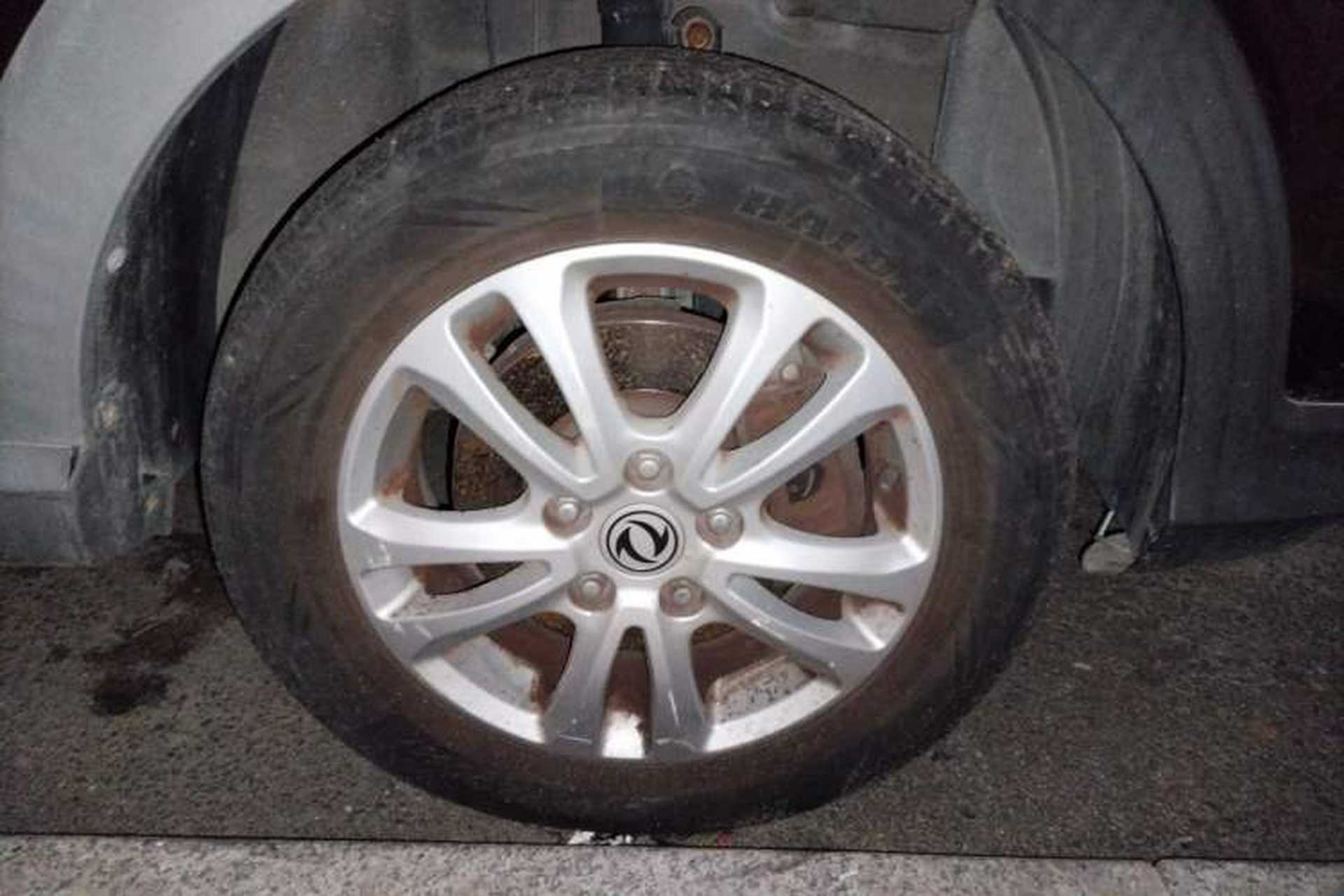Used Dongfeng Fengon 370 2016 1.5L Manual Standard Edition SFG15-02 7 Seats Right Front Wheel Hub