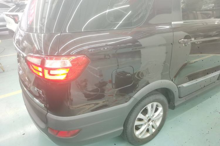 Used Dongfeng Fengon 370 2016 1.5L Manual Standard Edition SFG15-05 7 Seats Right Rear Taillight