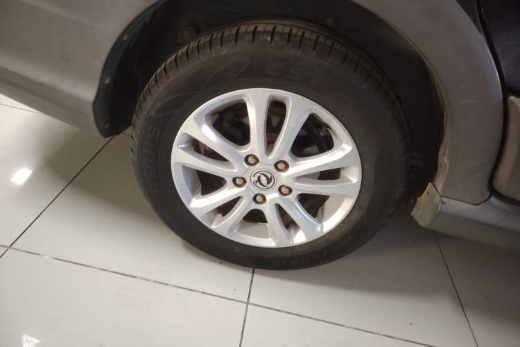 Used Dongfeng Fengon 370 2016 1.5L Manual Luxury Version SFG15-05 7 Seats Right Rear Wheel Hub