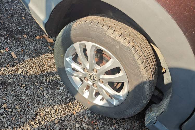 Used Dongfeng Fengon 370 2016 1.5L Manual Standard Edition SFG15-05 7 Seats Right Rear Wheel Hub