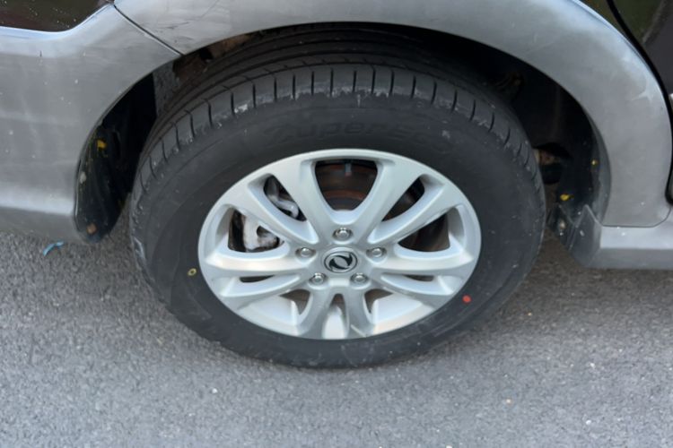 Used Dongfeng Fengon 370 2016 1.5L Manual Elite Home Edition 7-Seater Right Rear Wheel Hub