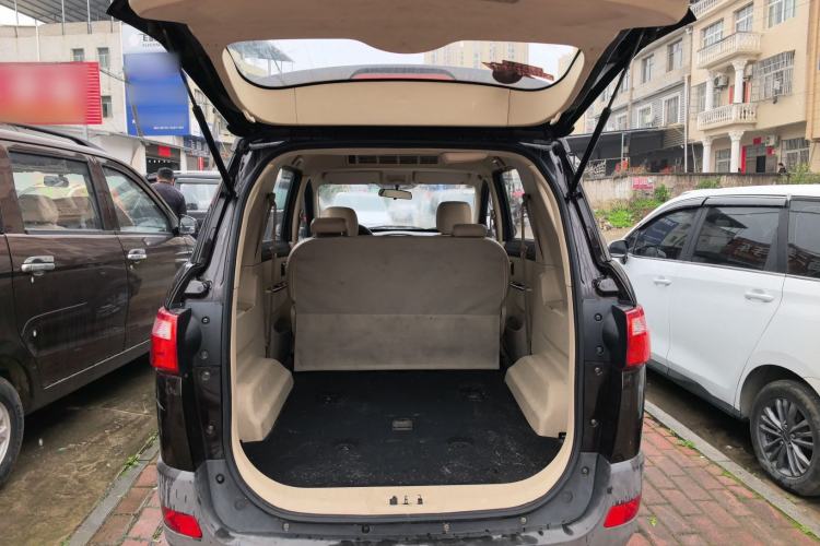 Used Dongfeng Fengon 370 2016 1.5L Manual Elite Home Edition 5 Seats Trunk