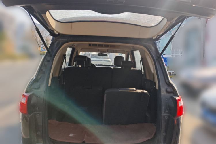 Used Dongfeng Fengon 370 2016 1.5L Manual Luxury 7-Seater Trunk