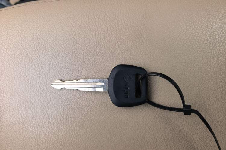 Used Dongfeng Fengon 370 2016 1.5L Manual Elite Home Edition 5 Seats Vehicle Key
