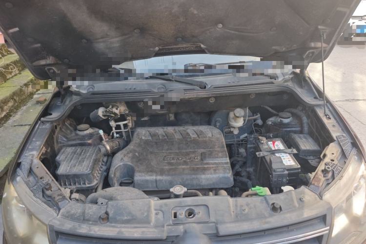 Used Dongfeng Fengon 370 2016 1.5L Manual Luxury Version SFG15-02 7 Seats Engine Bay