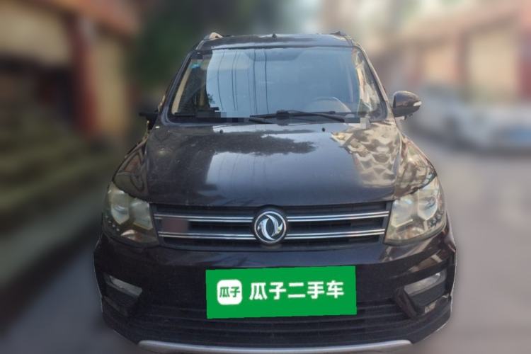 Used Dongfeng Fengon 370 2016 1.5L Manual Luxury Version SFG15-02 7 Seats Front