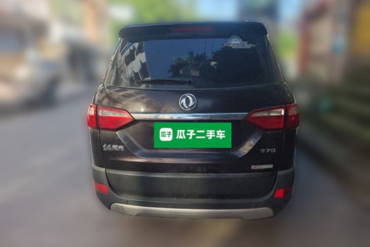 Used Dongfeng Fengon 370 2016 1.5L Manual Luxury Version SFG15-02 7 Seats Rear