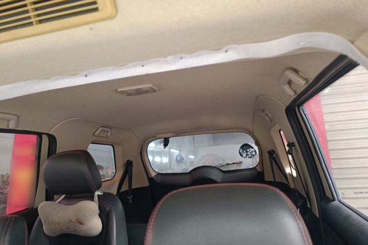 Used Dongfeng Fengon 370 2016 1.5L Manual Elite Home Edition 7-Seater Headliner