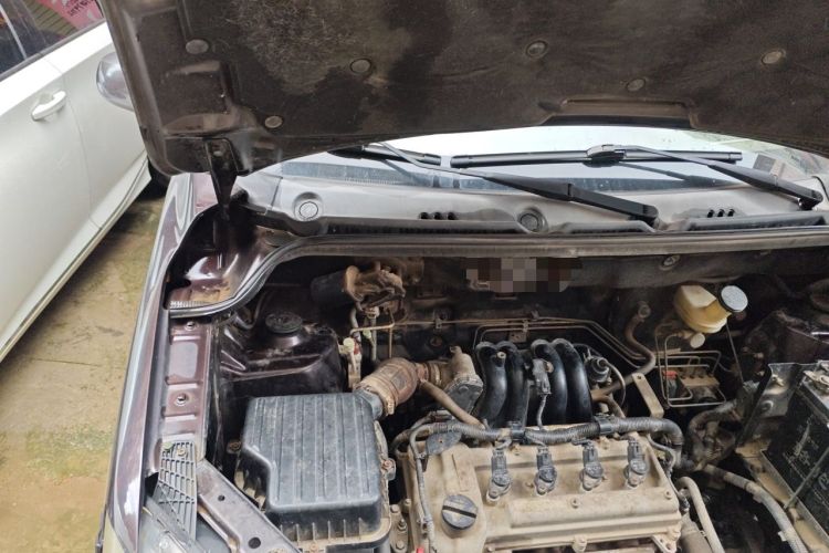 Used Dongfeng Fengon 370 2016 1.5L Manual Standard Edition SFG15-02 7 Seats Engine Bay Right
