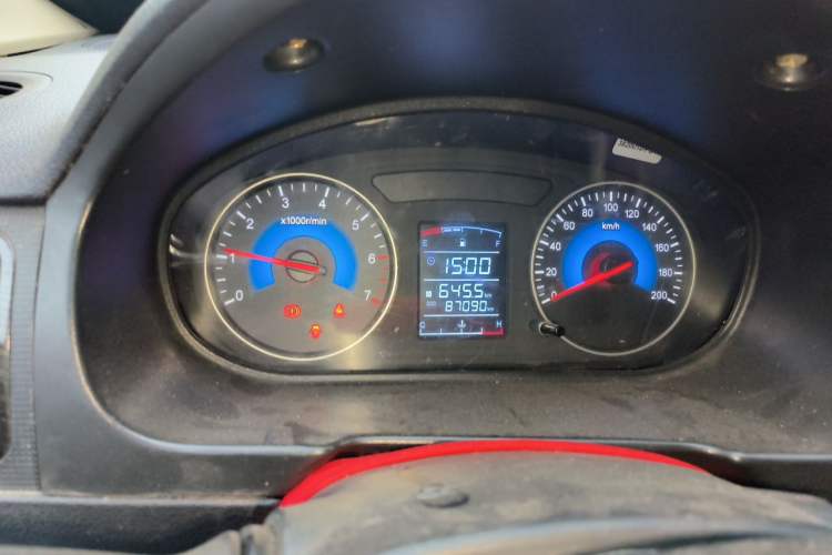 Used Dongfeng Fengon 370 2016 1.5L Manual Standard Edition SFG15-02 7 Seats Instrument Cluster