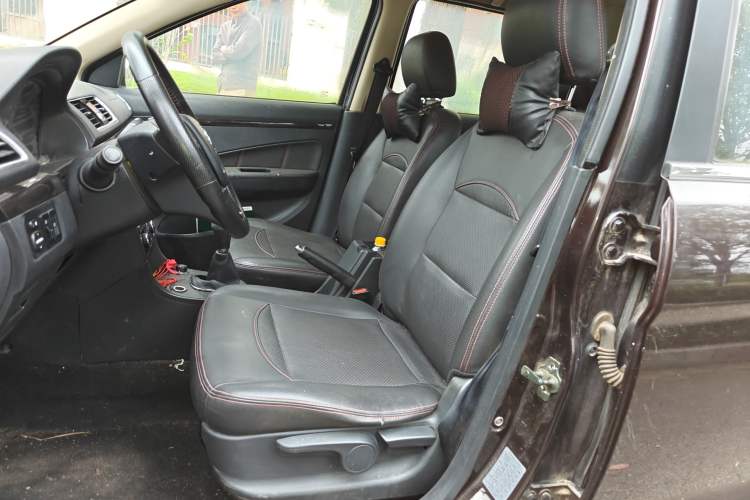 Used Dongfeng Fengon 370 2016 1.5L Manual Standard Edition SFG15-02 7 Seats Left Front Seat