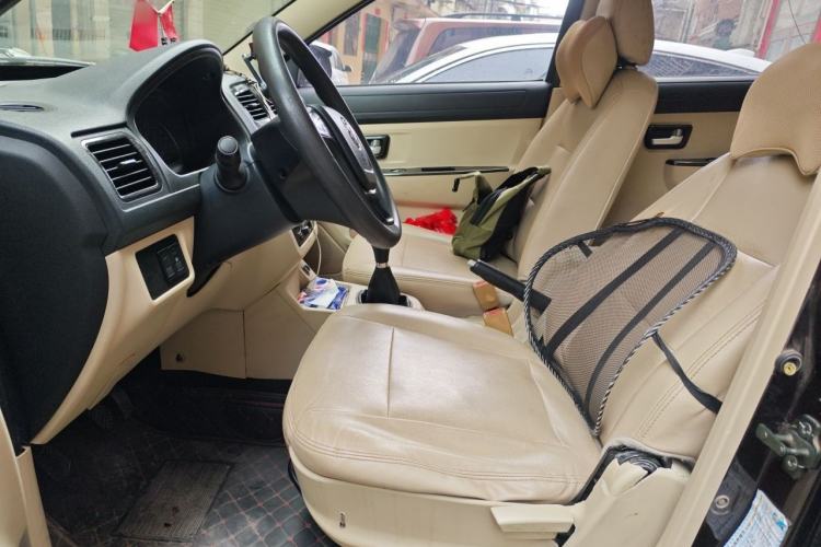Used Dongfeng Fengon 370 2016 1.5L Manual Standard Edition SFG15-02 7 Seats Left Front Seat