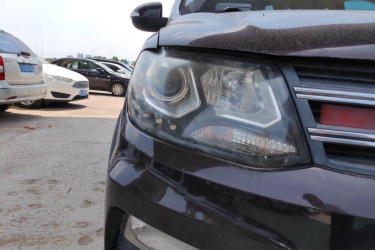 Used Dongfeng Fengon 370 2016 1.5L Manual Elite Home Edition 7-Seater Right Front Headlight