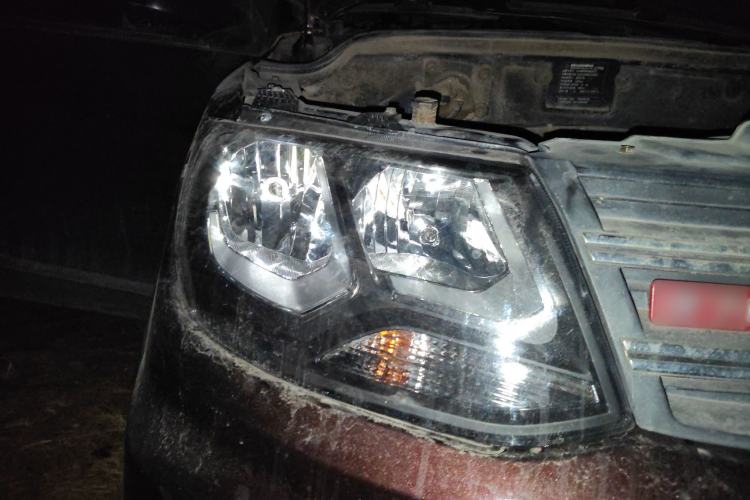 Used Dongfeng Fengon 370 2016 1.5L Manual Standard Model II 7 Seats Right Front Headlight