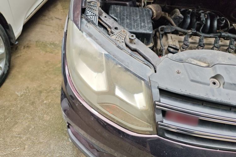 Used Dongfeng Fengon 370 2016 1.5L Manual Standard Edition SFG15-02 7 Seats Right Front Headlight