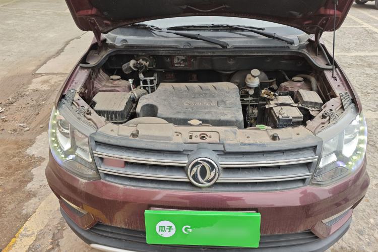 Used Dongfeng Fengon 370 2016 1.5L Manual Luxury Version SFG15-05 7 Seats Engine Bay