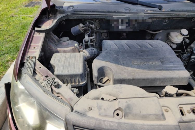 Used Dongfeng Fengon 370 2016 1.5L Manual Luxury 7-Seater Engine Bay Right