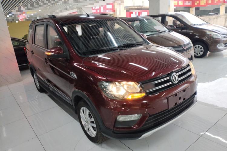 Used Dongfeng Fengon 370 2016 1.5L Manual Luxury 7-Seater Exterior 1