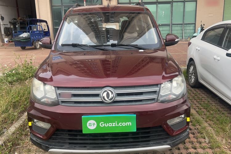 Used Dongfeng Fengon 370 2016 1.5L Manual Elite Home Edition 7-Seater Exterior 1