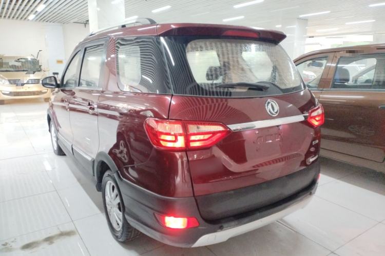 Used Dongfeng Fengon 370 2016 1.5L Manual Luxury 7-Seater Exterior 2