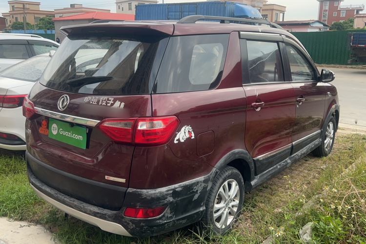 Used Dongfeng Fengon 370 2016 1.5L Manual Elite Home Edition 7-Seater Exterior 3