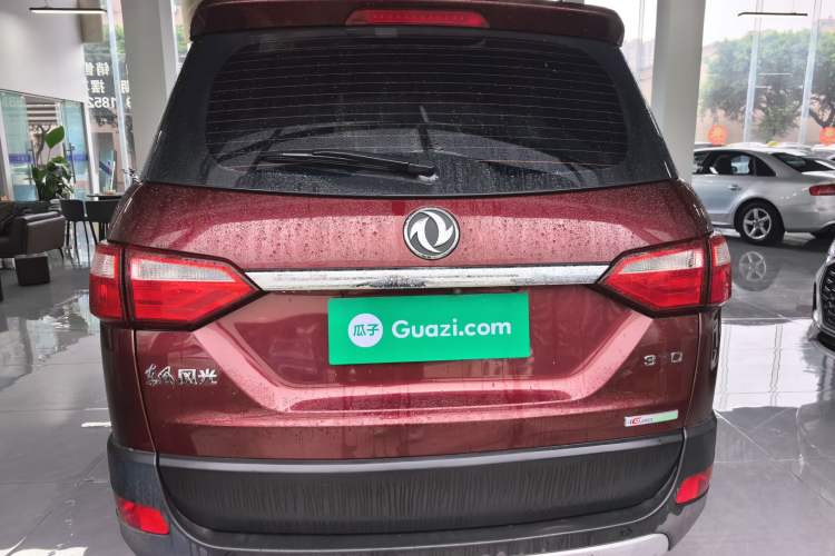 Used Dongfeng Fengon 370 2016 1.5L Manual Luxury 7-Seater Exterior 4