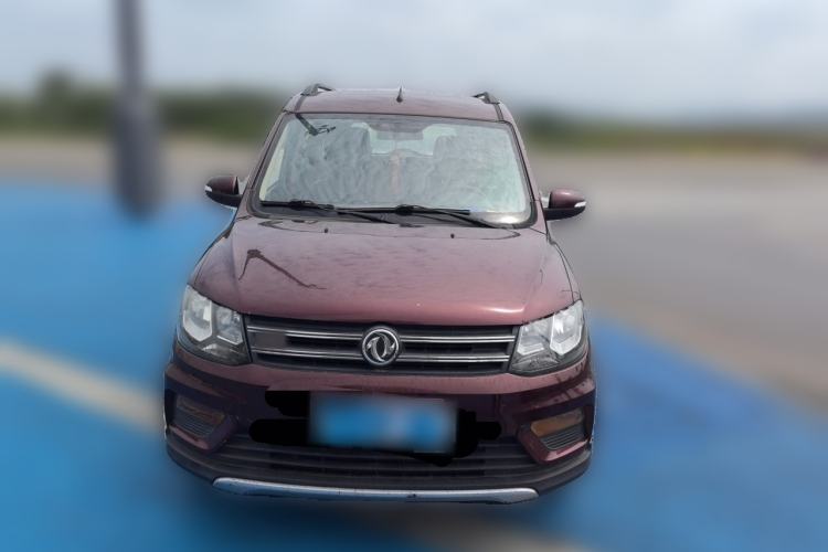 Used Dongfeng Fengon 370 2016 1.5L Manual Elite Home Edition 7-Seater Front
