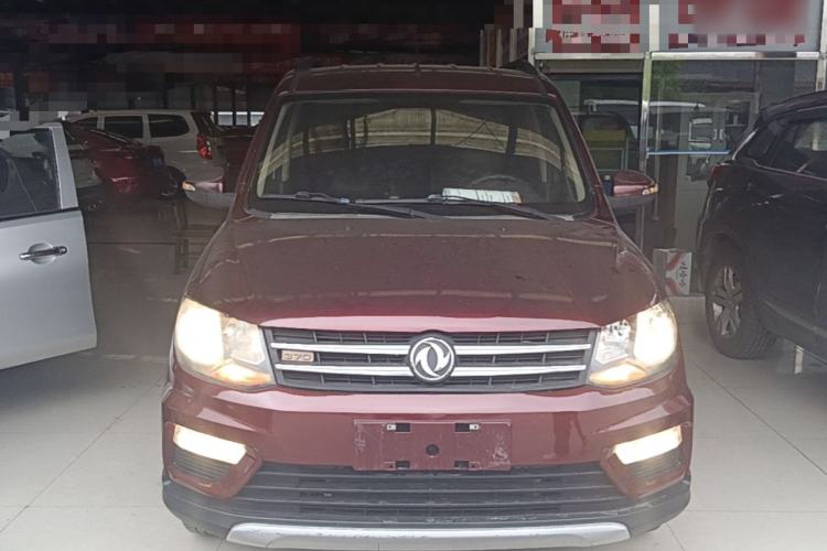 Used Dongfeng Fengon 370 2016 1.5L Manual Elite Home Edition 7-Seater Front