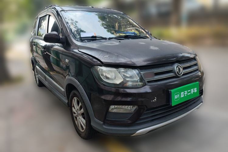 Used Dongfeng Fengon 370 2016 1.5L Manual Standard Edition SFG15-02 7 Seats Front Right 45 Deg