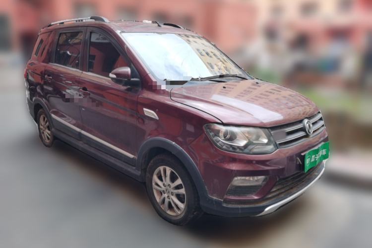 Used Dongfeng Fengon 370 2016 1.5L Manual Luxury 7-Seater Front Right 45 Deg