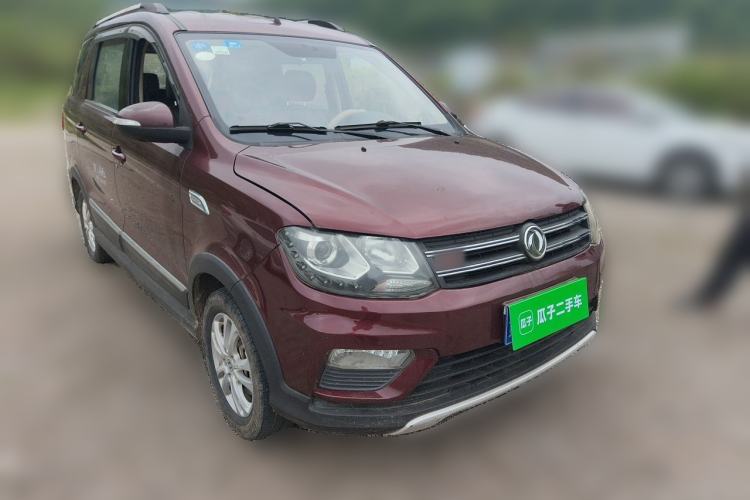 Used Dongfeng Fengon 370 2016 1.5L Manual Smart 7-Seater Front Right 45 Deg