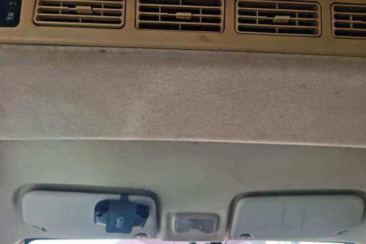 Used Dongfeng Fengon 370 2016 1.5L Manual Elite Home Edition 7-Seater Headliner