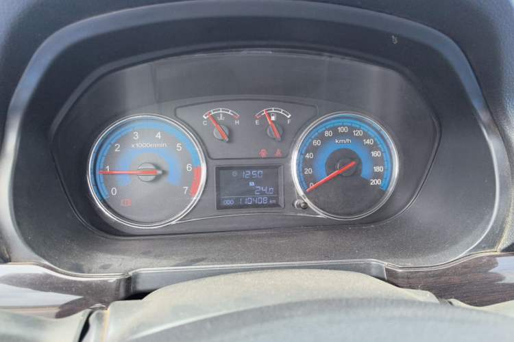 Used Dongfeng Fengon 370 2016 1.5L Manual Elite Home Edition 7-Seater Instrument Cluster