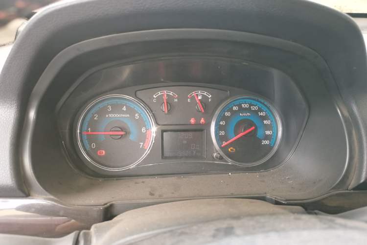Used Dongfeng Fengon 370 2016 1.5L Manual Luxury 7-Seater Instrument Cluster