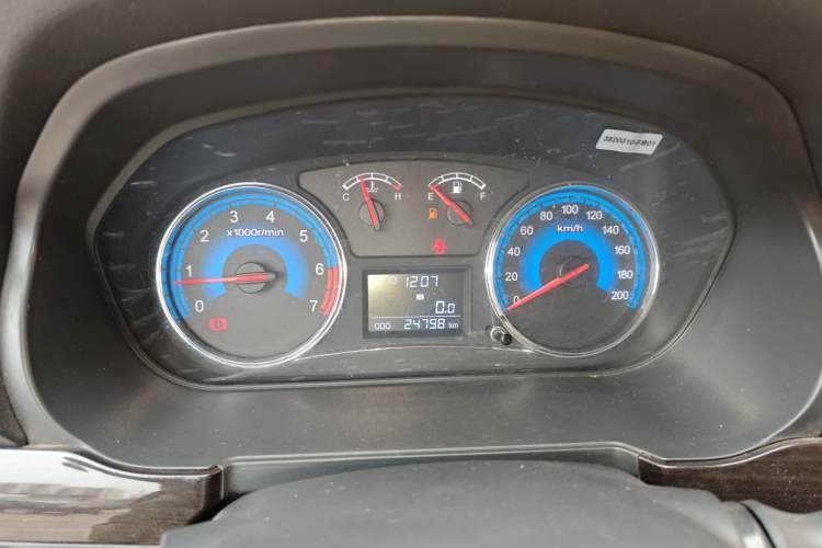 Used Dongfeng Fengon 370 2016 1.5L Manual Luxury Version SFG15-05 7 Seats Instrument Cluster