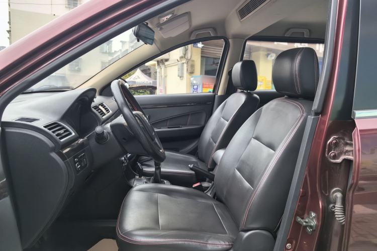 Used Dongfeng Fengon 370 2016 1.5L Manual Elite Home Edition 7-Seater Left Front Seat