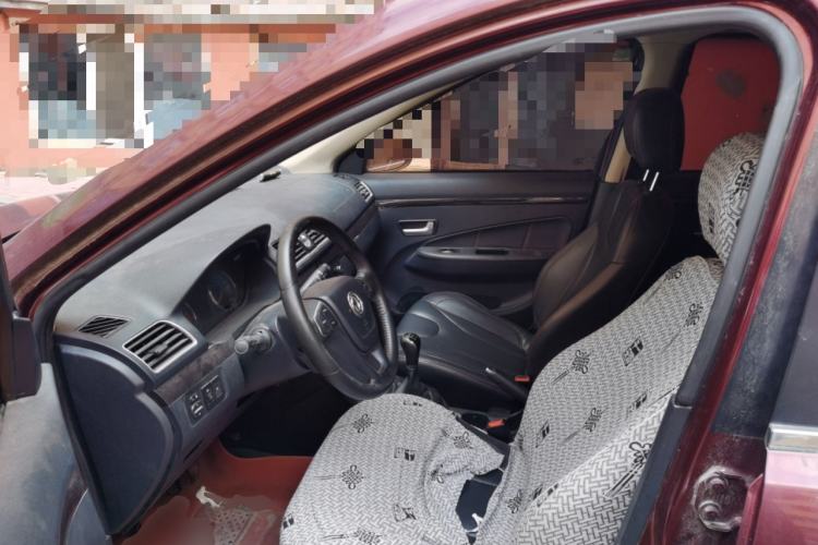 Used Dongfeng Fengon 370 2016 1.5L Manual Luxury 7-Seater Left Front Seat