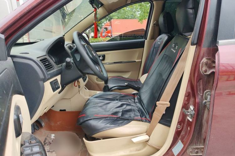 Used Dongfeng Fengon 370 2016 1.3T Manual European Diesel Version 7 Seats Left Front Seat