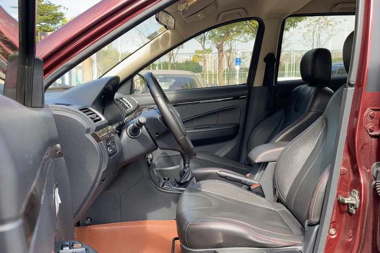 Used Dongfeng Fengon 370 2016 1.5L Manual Luxury 7-Seater Left Front Seat
