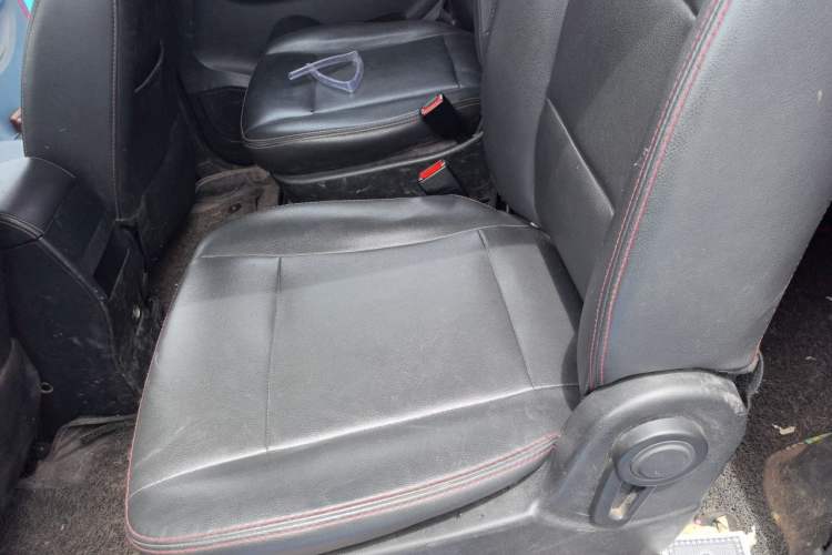 Used Dongfeng Fengon 370 2016 1.5L Manual Elite Home Edition 7-Seater Left Rear Seat