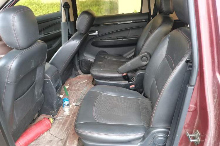 Used Dongfeng Fengon 370 2016 1.5L Manual Luxury 7-Seater Left Rear Seat