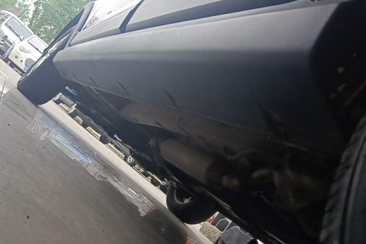 Used Dongfeng Fengon 370 2016 1.5L Manual Elite Home Edition 7-Seater Left Side Sill