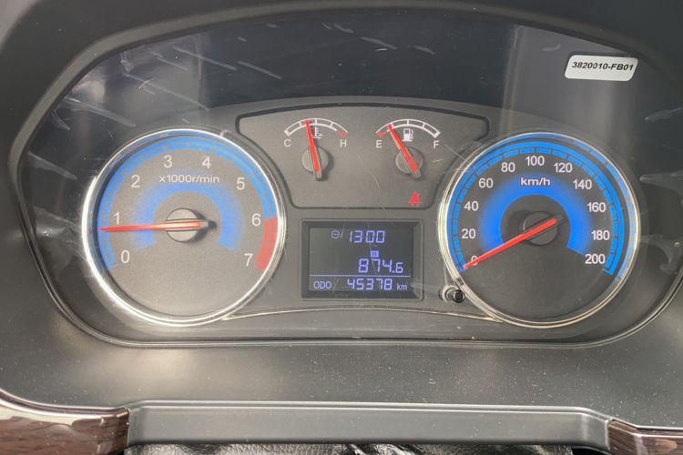 Used Dongfeng Fengon 370 2016 1.5L Manual Luxury 7-Seater Odometer Close Up