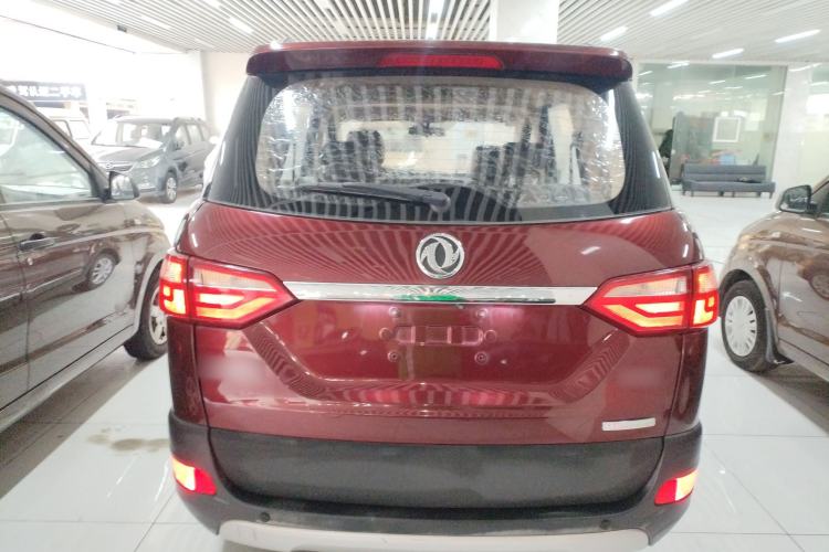 Used Dongfeng Fengon 370 2016 1.5L Manual Luxury 7-Seater Rear
