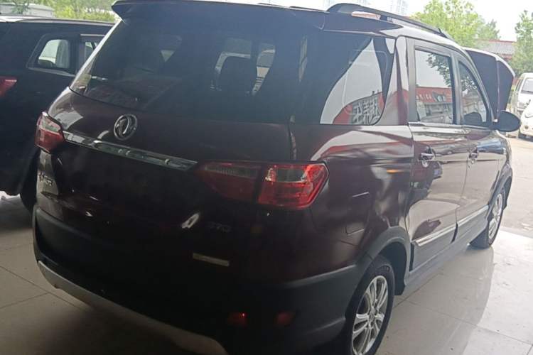 Used Dongfeng Fengon 370 2016 1.5L Manual Elite Home Edition 7-Seater Rear Right 45 Deg