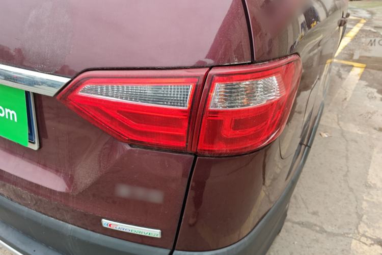 Used Dongfeng Fengon 370 2016 1.5L Manual Luxury Version SFG15-05 7 Seats Right Rear Taillight