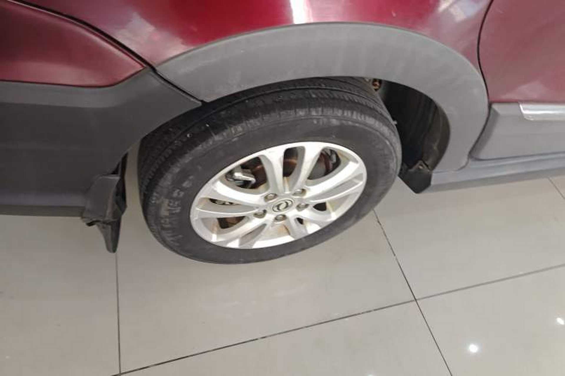 Used Dongfeng Fengon 370 2016 1.5L Manual Standard Edition SFG15-05 7 Seats Right Rear Wheel Hub