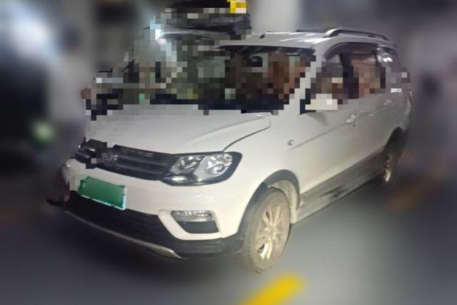 Used Dongfeng Fengon 370 2016 1.5L Manual Standard Edition SFG15-05 7 Seats